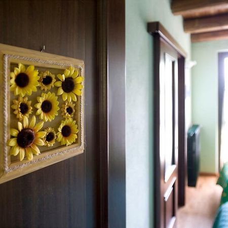 Cascina Il Ginepro Casa de hóspedes Sinio Exterior foto