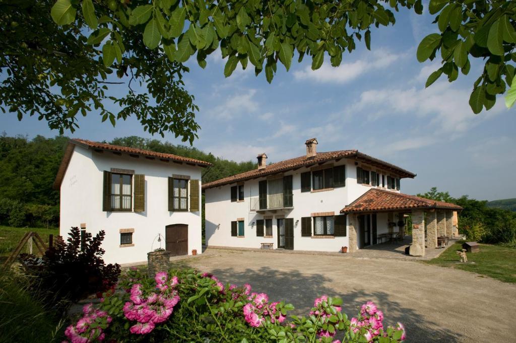 Cascina Il Ginepro Casa de hóspedes Sinio Exterior foto