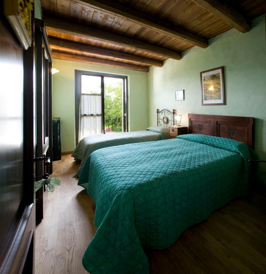 Cascina Il Ginepro Casa de hóspedes Sinio Exterior foto