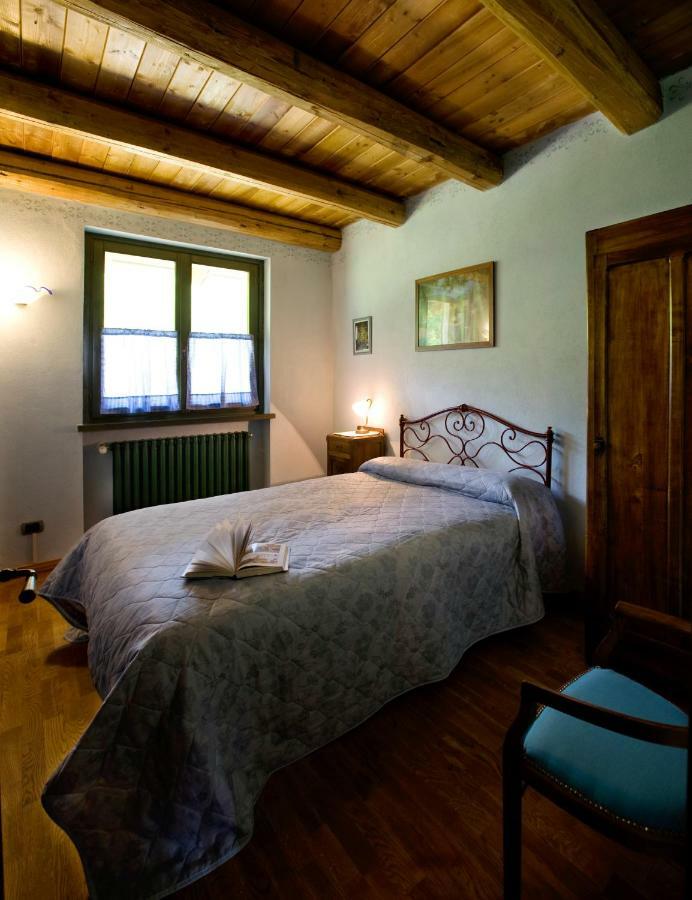 Cascina Il Ginepro Casa de hóspedes Sinio Exterior foto
